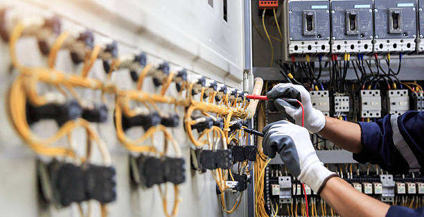 Professional Electrician technician working in Winter Garden, FL